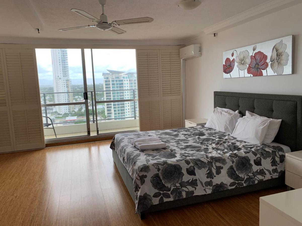 The Penthouses Apartments Gold Coast Exterior photo